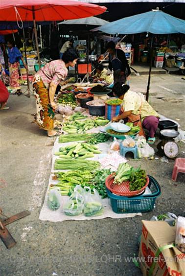 24 Thailand 2002 F1000021 Khao Lak Markteindrücke_478